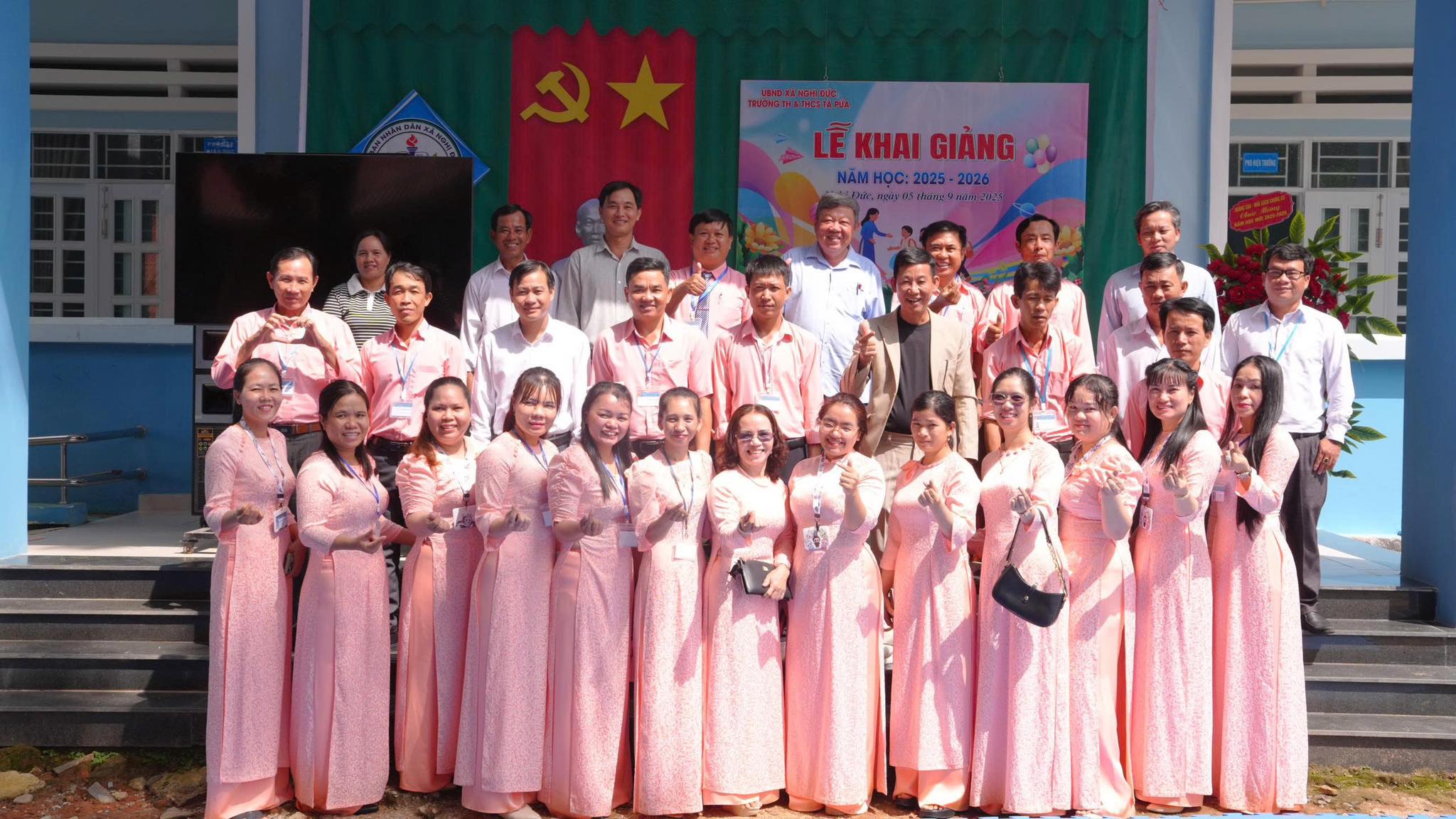 Thầy và trò Trường Tiểu Học - THCS Tà Pứa tổ chức thành công lễ khai giảng năm học 2025 - 2026